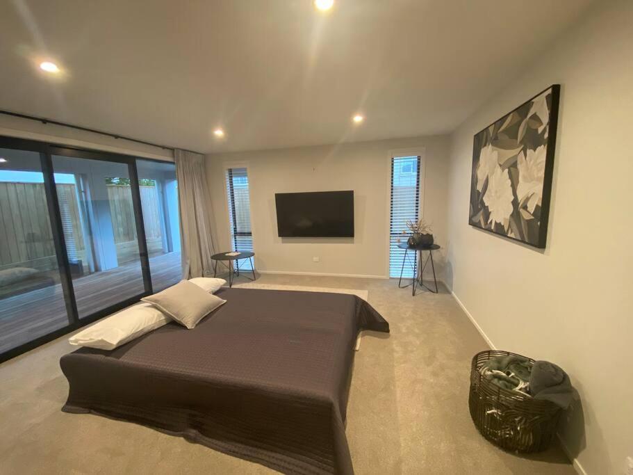 Luxury Escape In Cbd - Walking Distance To Town Βίλα Ταουράνγκα Εξωτερικό φωτογραφία