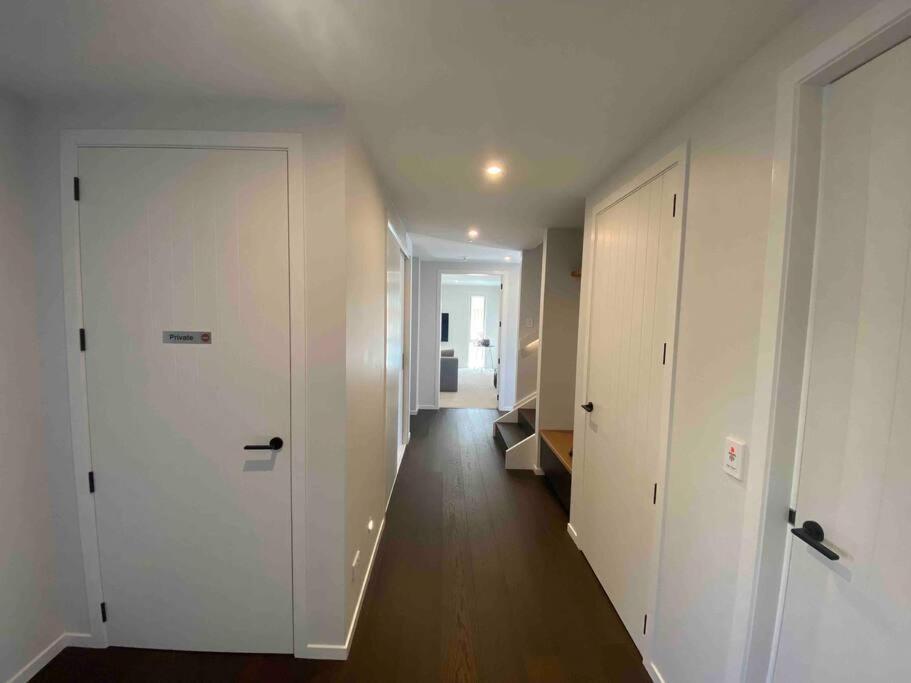 Luxury Escape In Cbd - Walking Distance To Town Βίλα Ταουράνγκα Εξωτερικό φωτογραφία